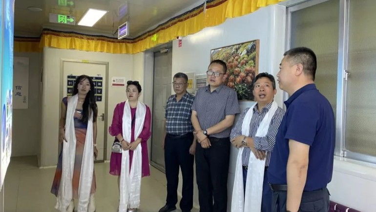 共襄植物基盛举，，，，，擘画大健全将来