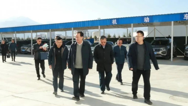 西藏自治区工商联多吉次珠主席一行至ks凯时官网青稞参观调研